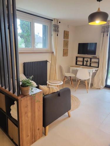 Studio En Rez De Jardin - last minute hotel in Unknown City