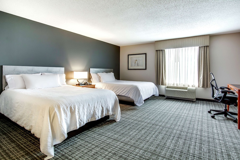 Hilton Garden Inn Louisville Airport - photo 20