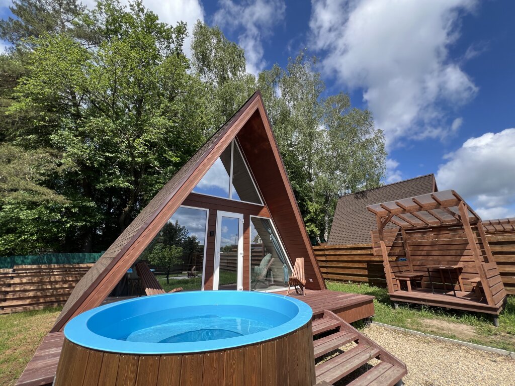 Domiki A frame S Chanom ili Kupel’yu Furako Glamping in Borovsk, Russia