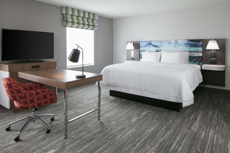 Hampton Inn Wichita Northwest - photo 9