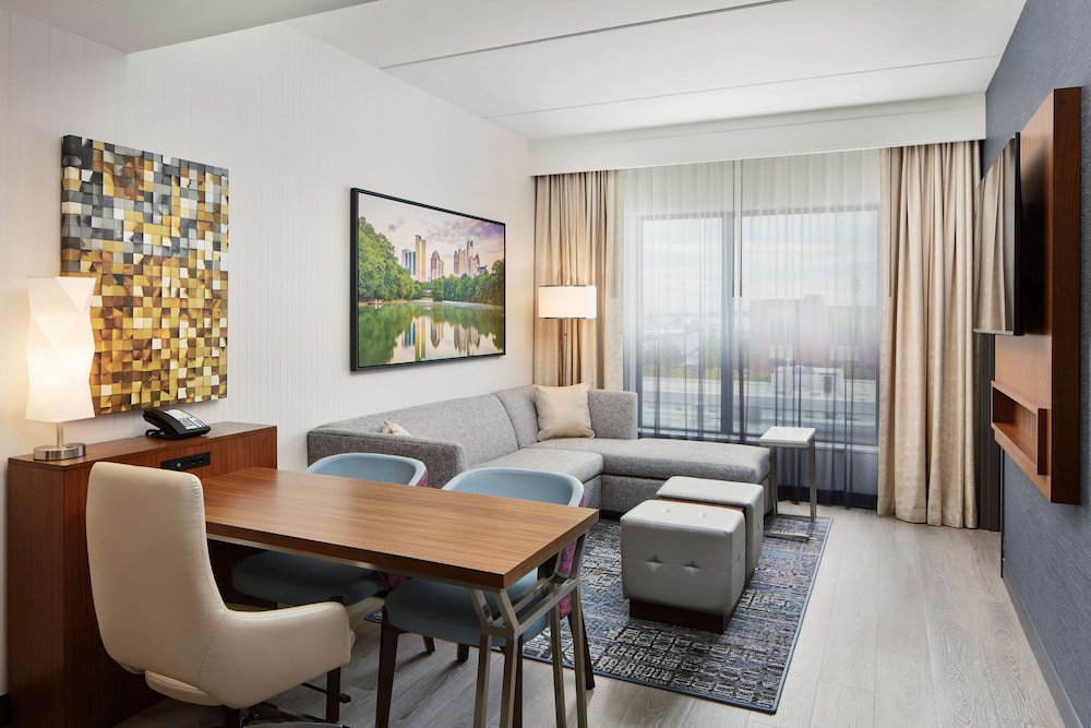Embassy Suites by Hilton Atlanta Airport North - photo 6