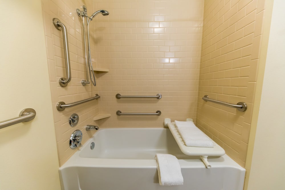 Candlewood Suites Fairbanks by IHG - photo 21