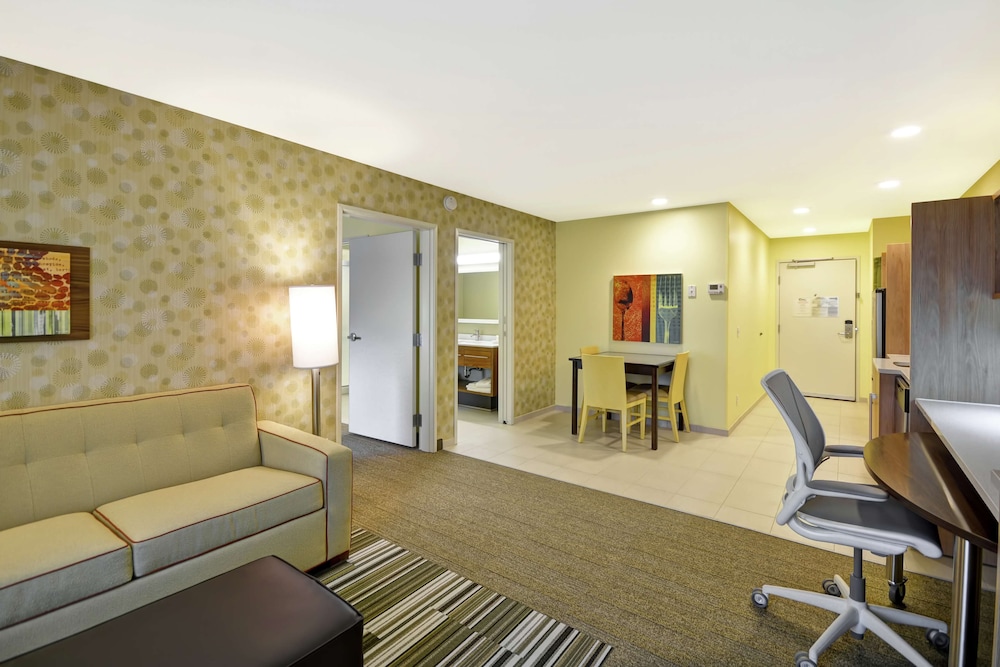 Home2 Suites by Hilton Rapid City - photo 11