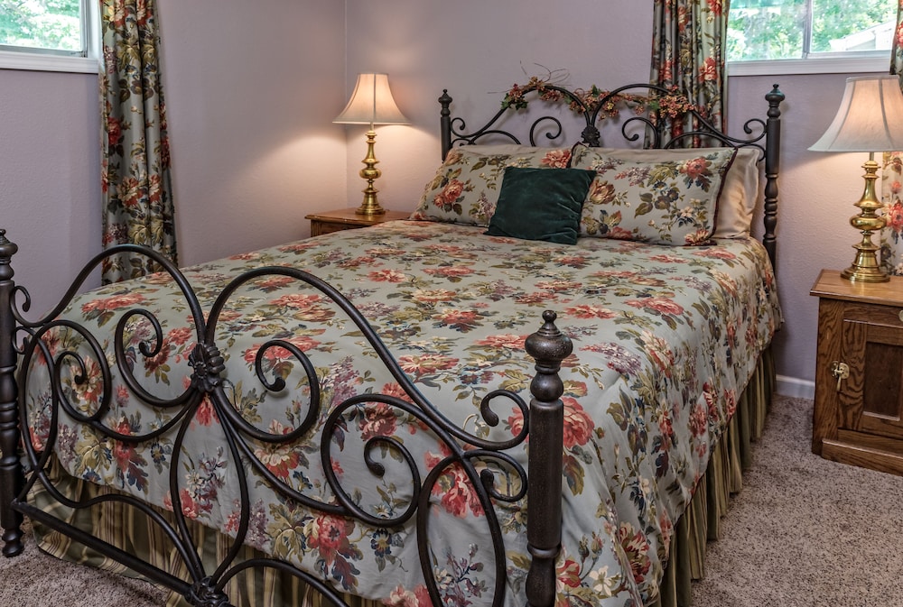 Silver Heart Inn and Cottages - photo 18