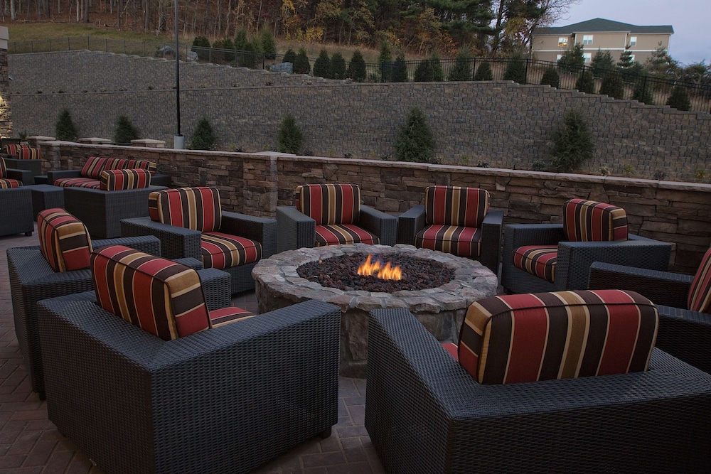 Hampton Inn & Suites Boone - photo 48