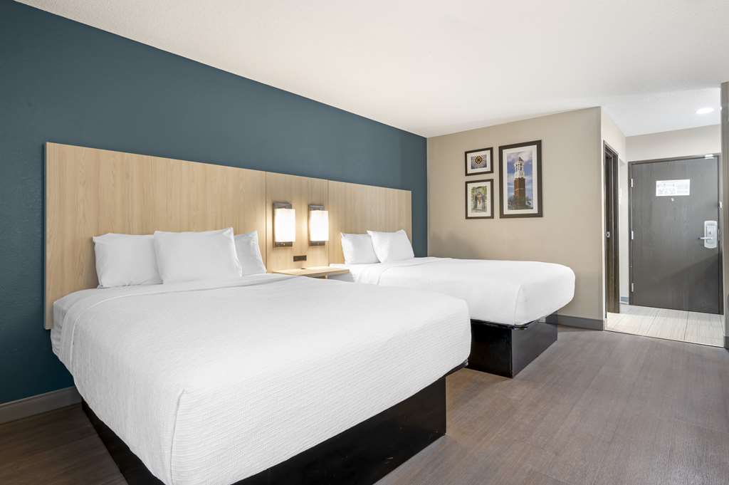 Best Western Plus Lafayette Hotel University Area - photo 23
