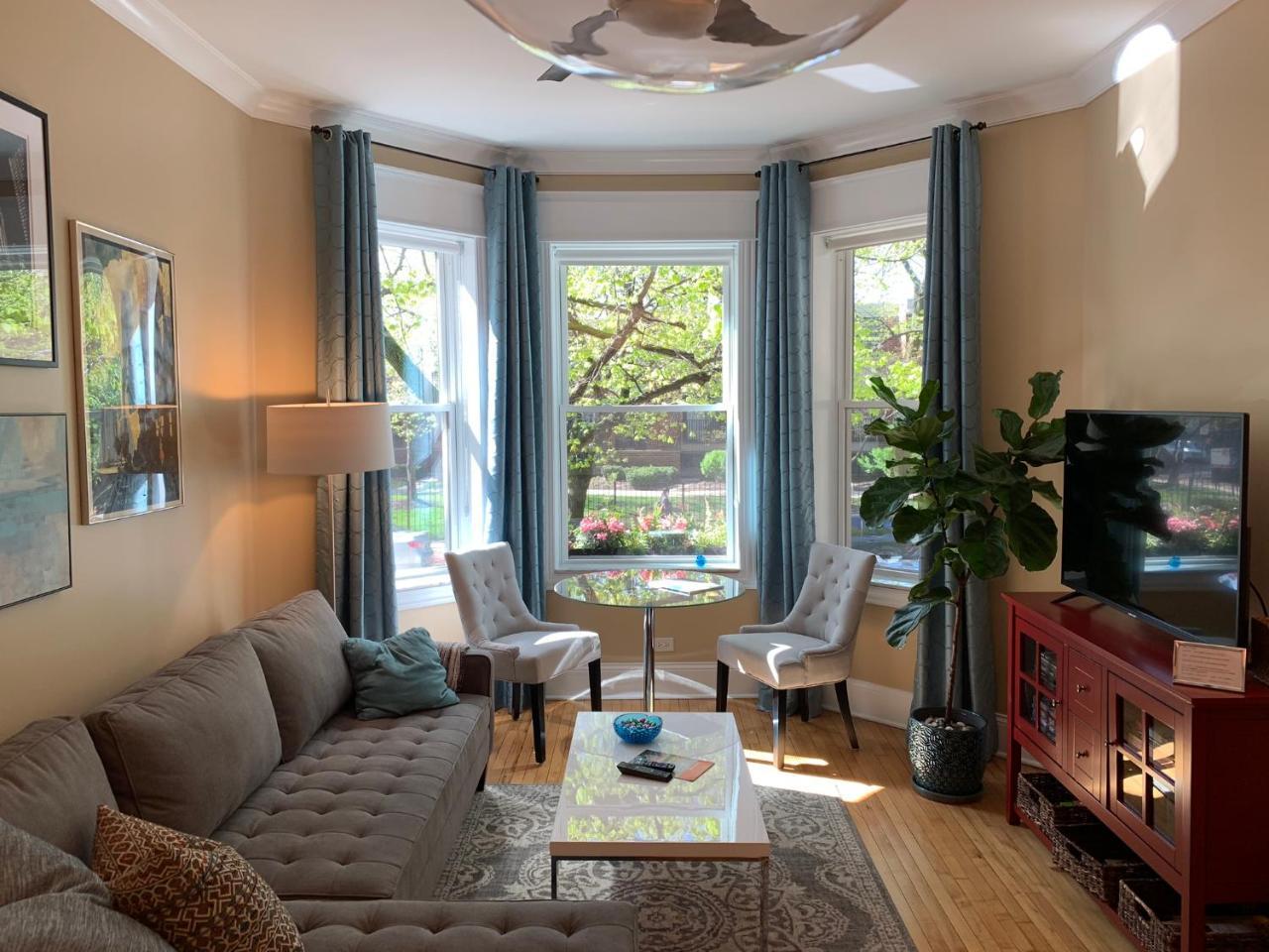 1F Cozy Home in Little Italy near Downtown West Loop United Center — 4-Star Luxury Hotel in Chicago, United States