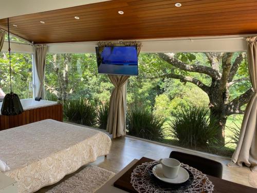 Loft Vidro Garden em Condomínio Rota do Vinho São Roque in Sao Roque, Brasil