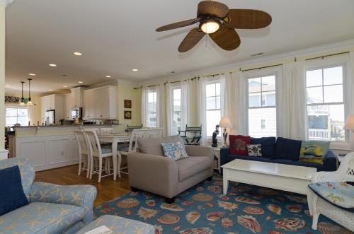 CB Sea #1 by Bryant Real Estate — Carolina Beach — photo 5
