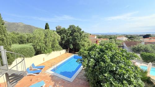 Andalucia 18 in Roses, Spain