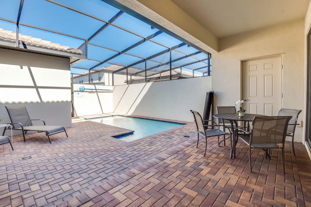 Townhome W private Pool & Free On site Water Park - photo 22