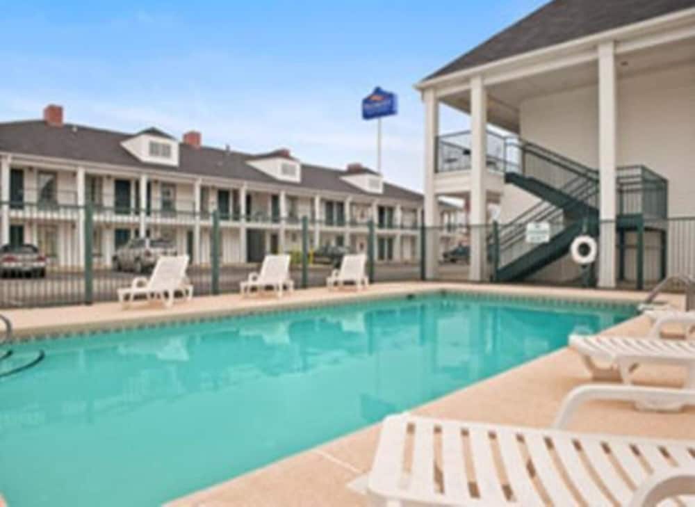 Baymont By Wyndham Roanoke Rapids - photo 23