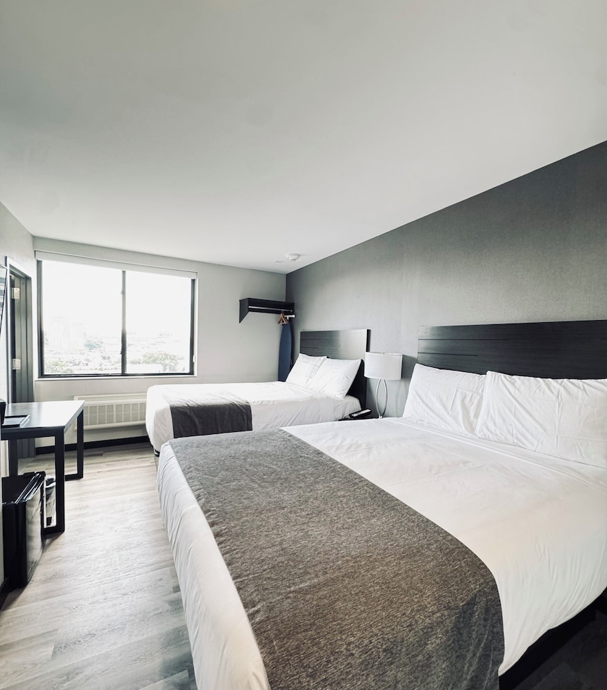Capital Hotel - photo 8