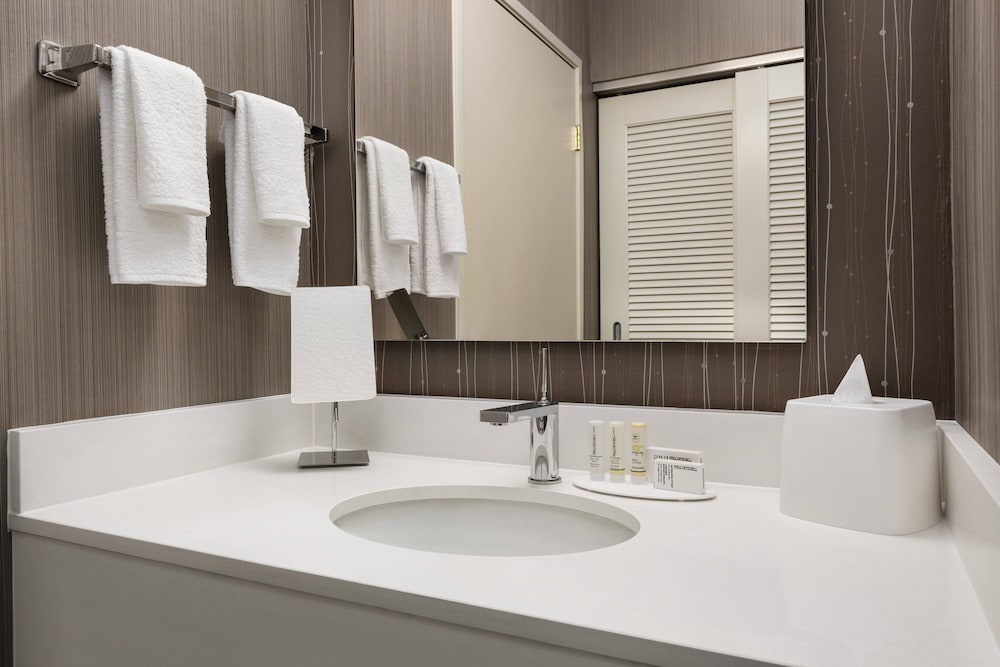 Courtyard by Marriott Roseville - photo 19