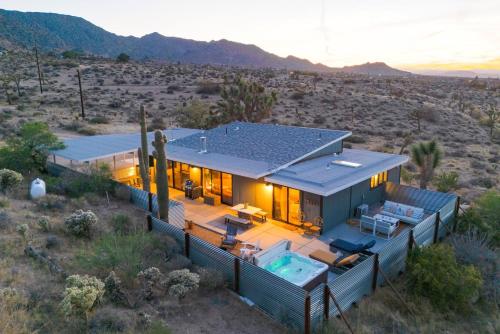 Charming 3Br Ranch With Ac Wifi 5 Min To Jtnp — 4-Star Luxury Hotel in Joshua Tree, United States
