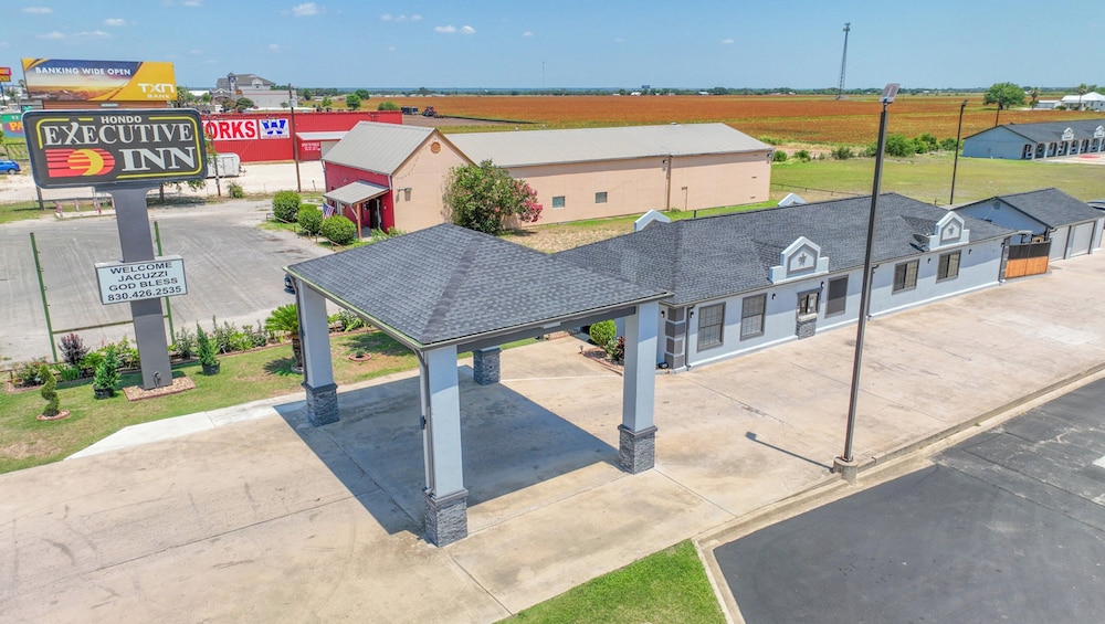 Executive Inn of Hondo - photo 20
