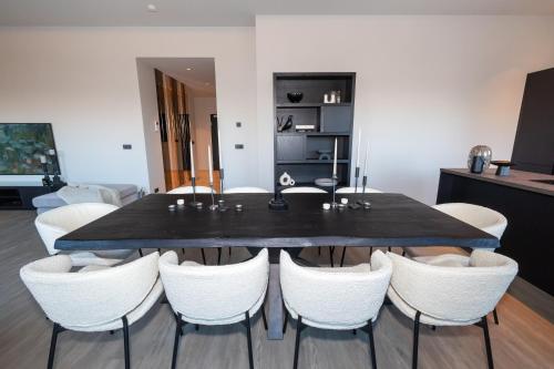 LL Properties Luxury Penthouse