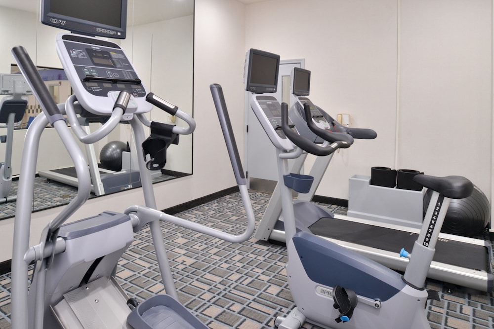 Holiday Inn Express Clanton by IHG - photo 22