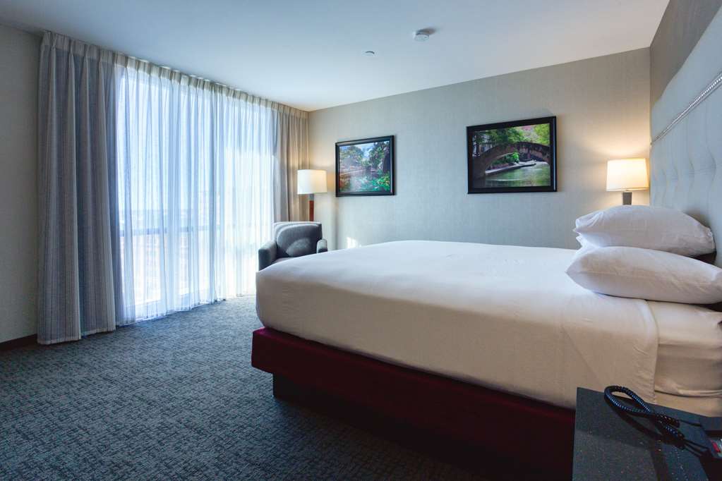 Drury Plaza Hotel San Antonio Riverwalk - photo 94