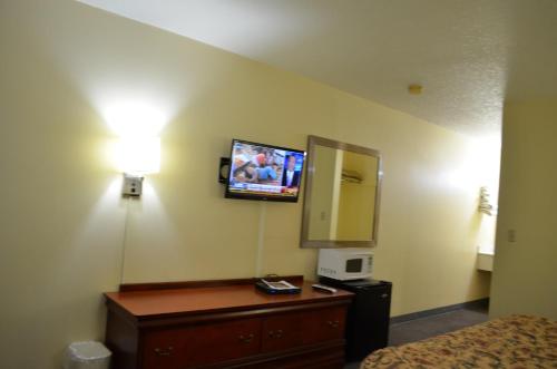 Ouachita Mountain Inn - photo 14