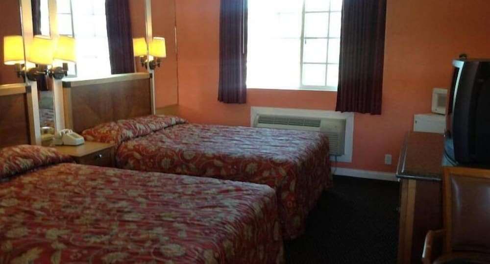 Coast Motel - photo 15