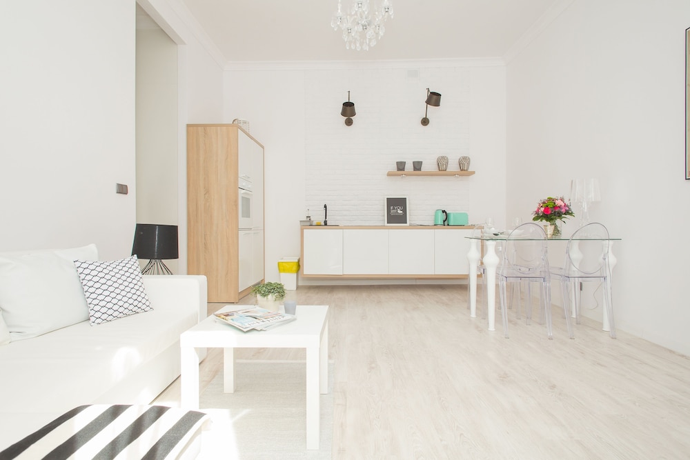 ShortStayPoland Twarda — hotel in Srodmiescie