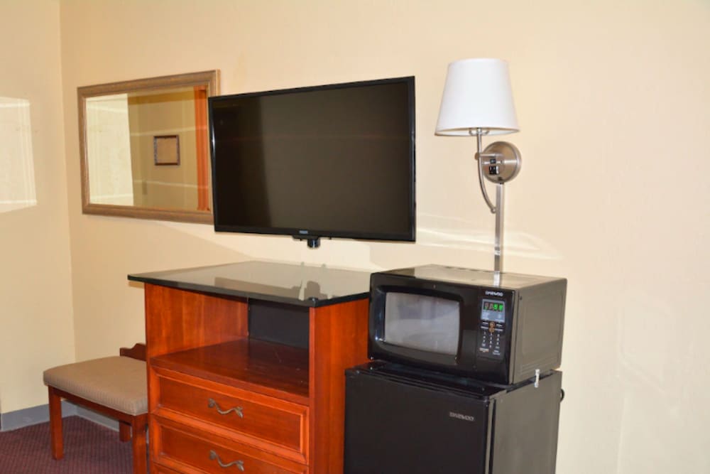 Buckeye Inn Express - photo 13