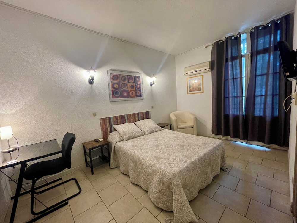 Hotel Alexander - carbon neutral hotel in Perpignan