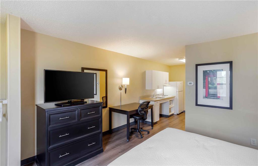 Extended Stay America Suites New York City LaGuardia Airport - photo 32