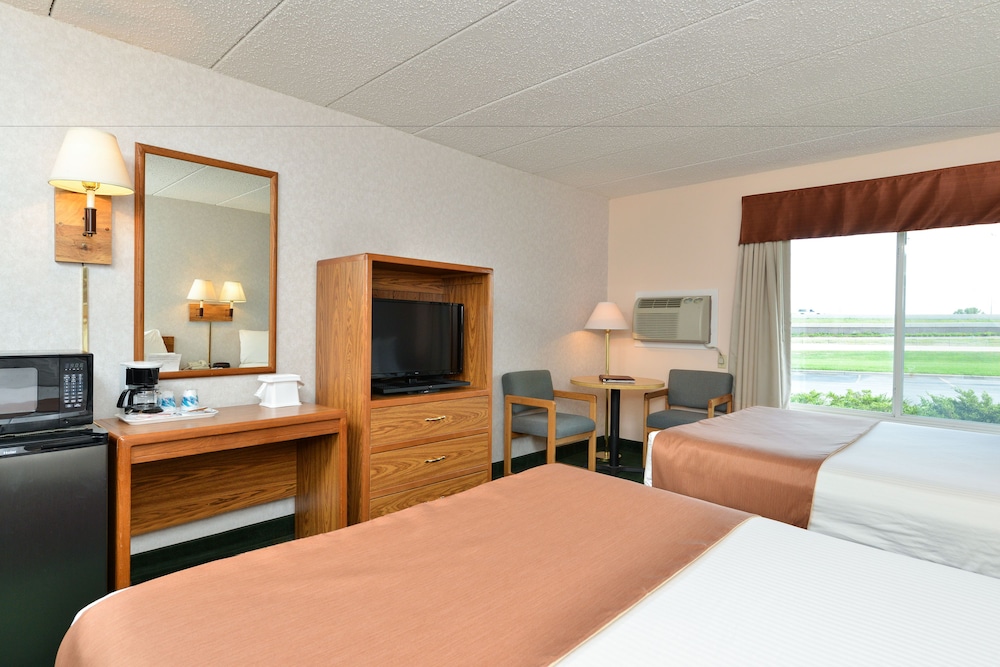Super 8 by Wyndham Rapid City - photo 17