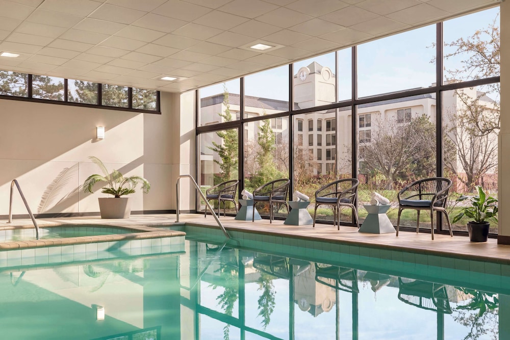 Embassy Suites by Hilton Kansas City Overland Park - photo 32