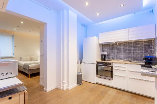 Victor Hugo Flat — 4-Star Luxury Hotel in Paris, France