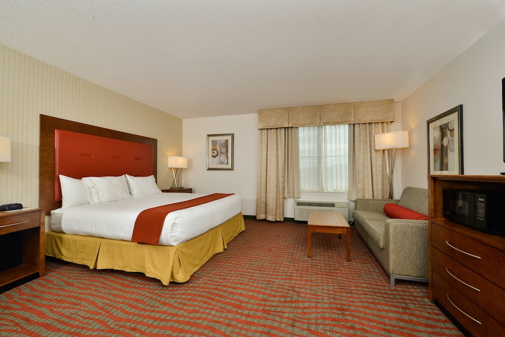 Holiday Inn Express Boston Milford by IHG - photo 12