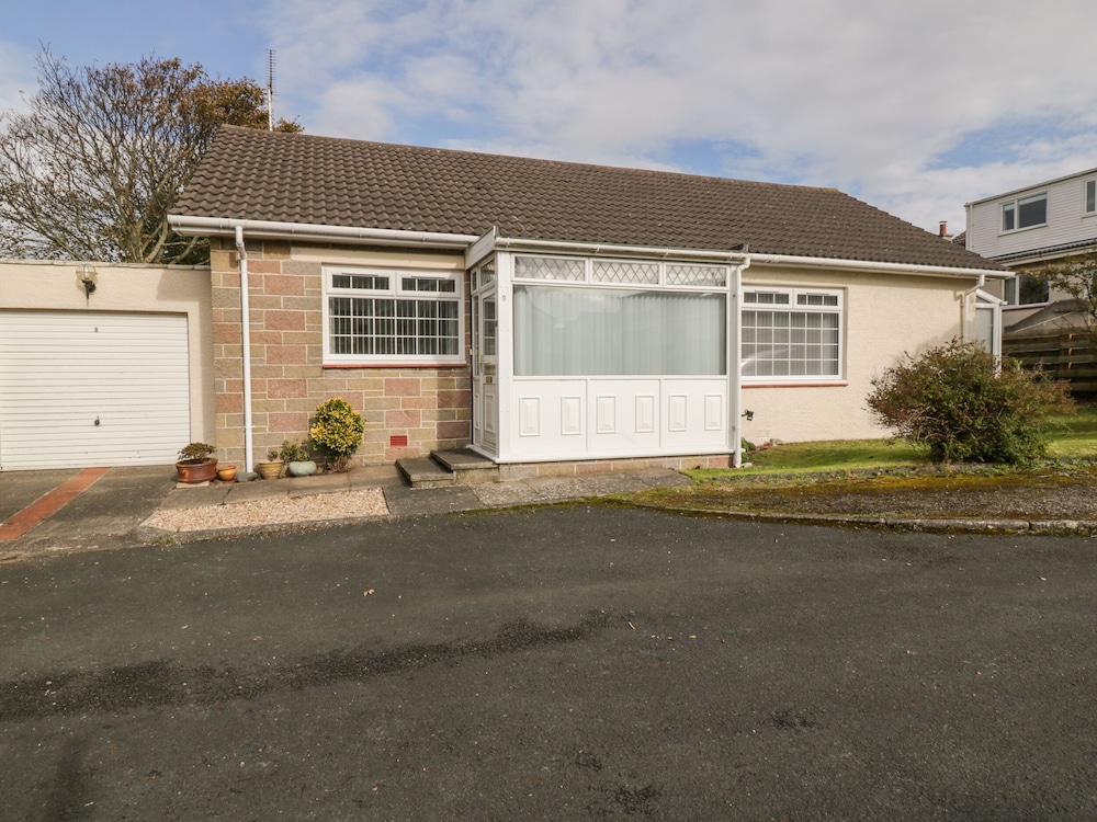 Honesty Cottage — 4-Star Luxury Hotel in Girvan, United Kingdom