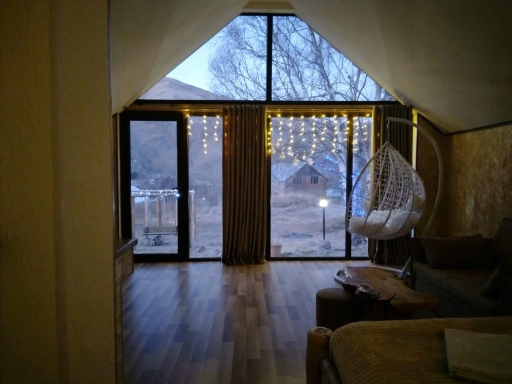 Kazbegi cottages qabarjina