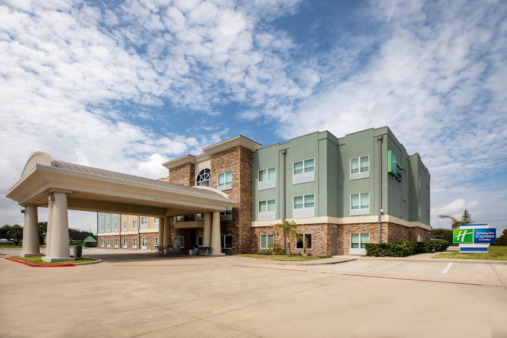 Holiday Inn Express & Suites Rockport Bay View by IHG - photo 47