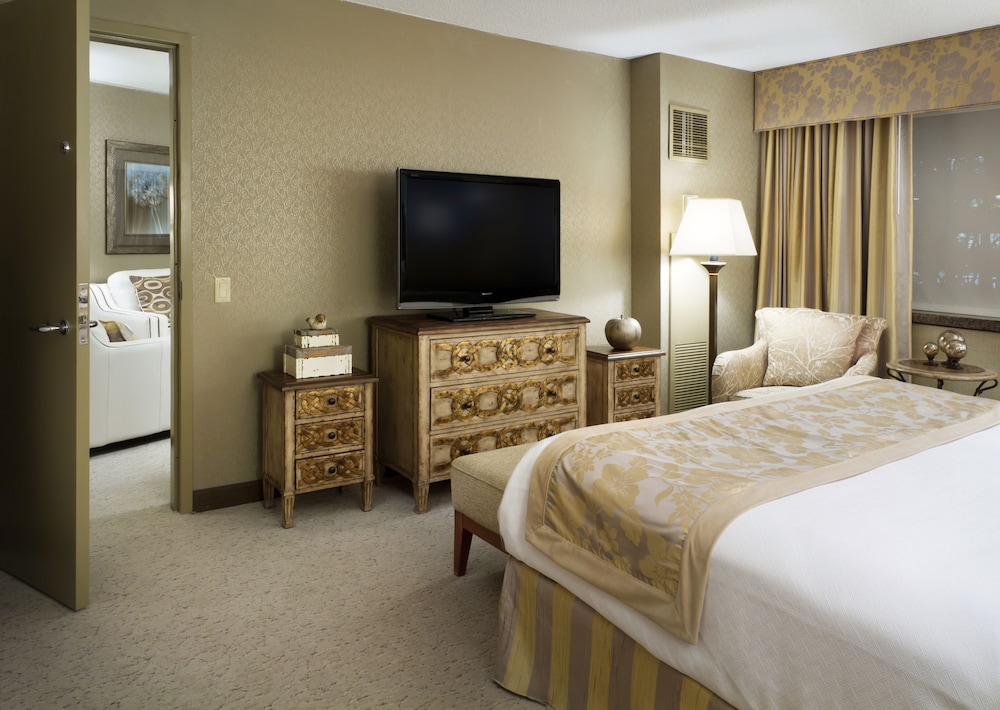 Crowne Plaza Minneapolis West by IHG - photo 6