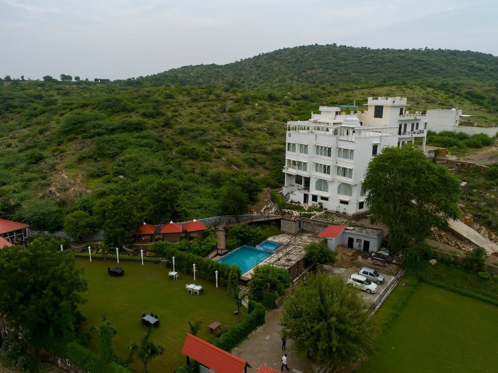 Gazebo Inn Resort in Udaipur, India
