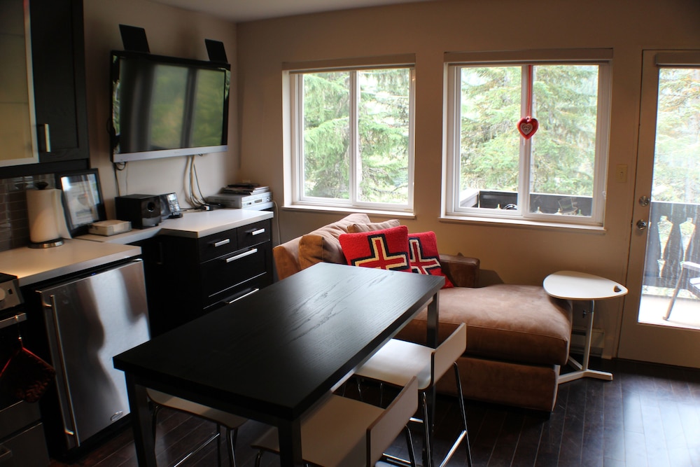 Crystal Chalets Condominiums at Crystal Mountain Ski Resort - photo 96