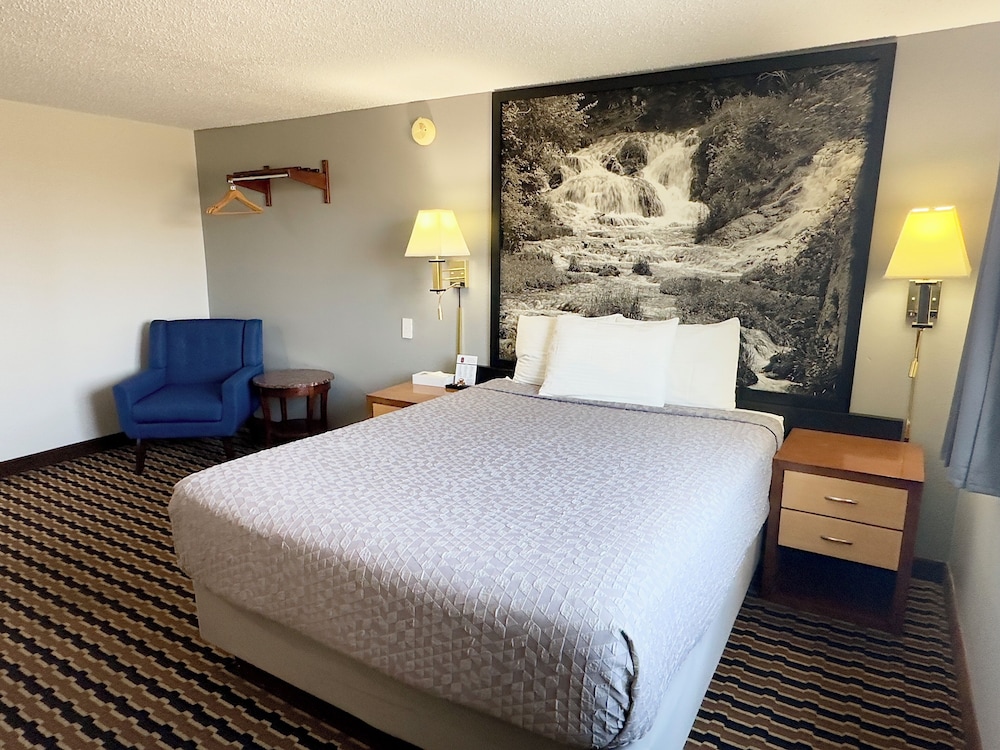 Yankton Inn - photo 14