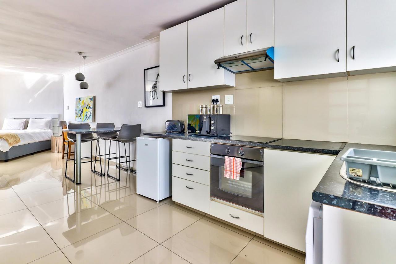 33 Blue Waters Studio Apartment.