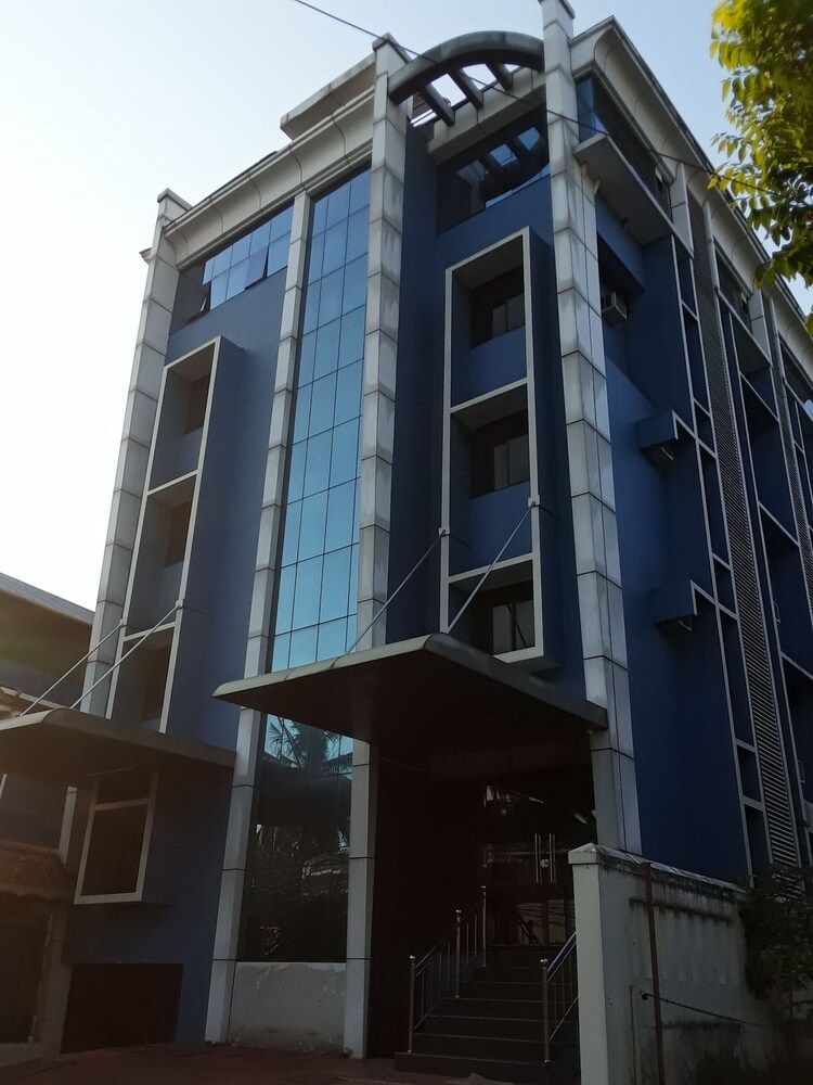 Hotel Tri Star Residency in Cochin, India