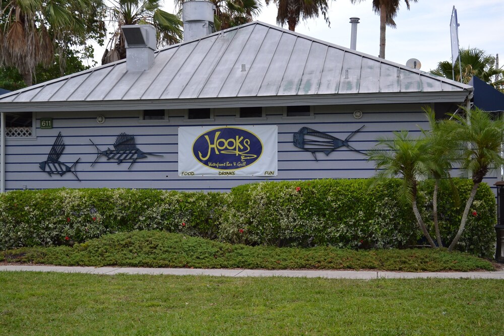 Harborside Suites at Little Harbor - photo 41