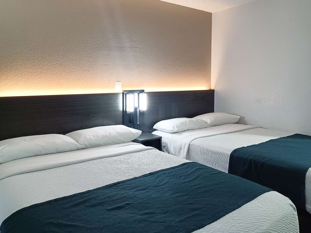 Motel 6 Fresno CA Blackstone North - photo 15