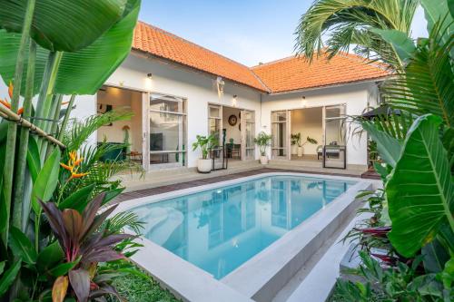 La Palma Spacious 2BR Villa with Large Pool in Canggu — 4-Star Luxury Hotel in Canggu, Indonesia