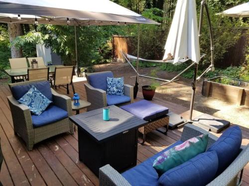 The Cottage on Claire — 4-Star Luxury Hotel in Point Roberts, United States