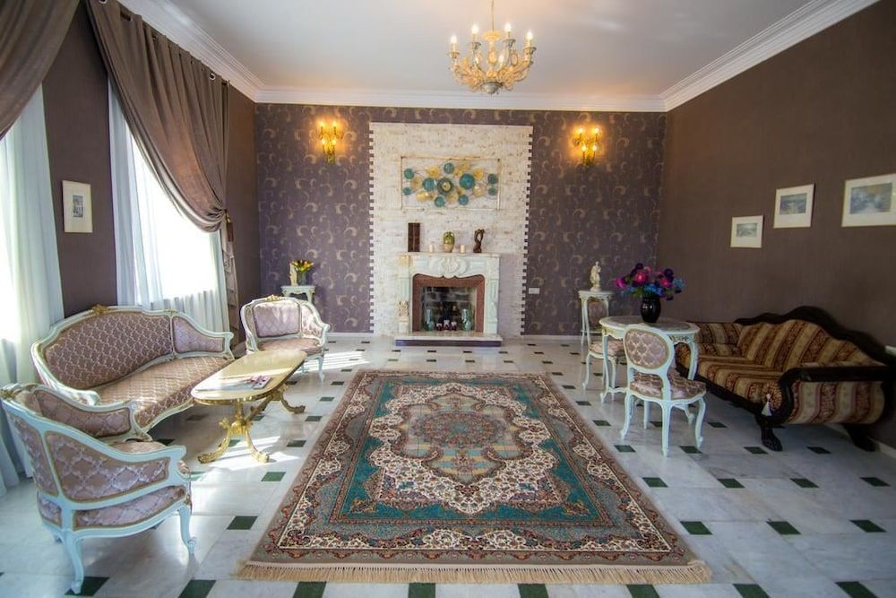 Hotel Antique Resorts