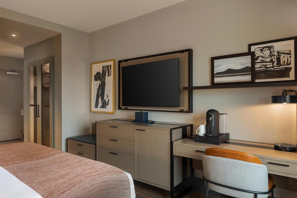 Hotel Avail Rogers Tapestry Collection by Hilton - photo 8
