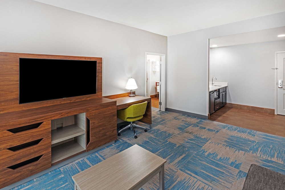 Hampton Inn & Suites Houston Heights I 10 - photo 7