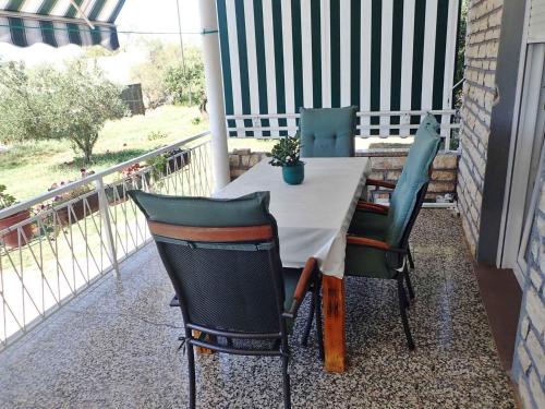 Apartment in Starigrad Paklenica 6859 — 4-Star Luxury Hotel in Starigrad, Croatia